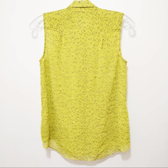 CAbi Reign Ruffle Front Button-Up Blouse XS - Picture 4 of 5